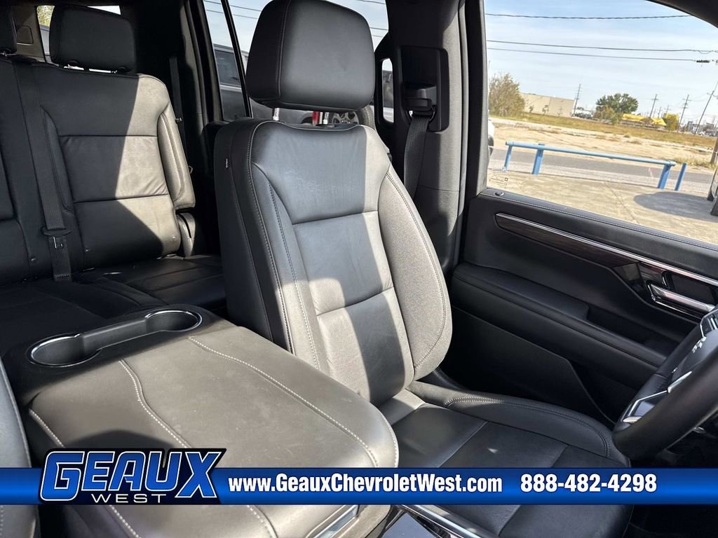 Used 2025 Black Chevrolet Z71 image 30