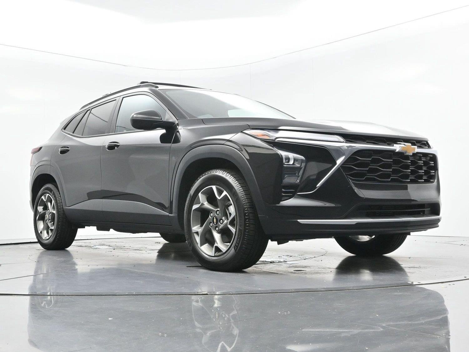 Used 2024 Mosaic Black Metallic Chevrolet LT image 43