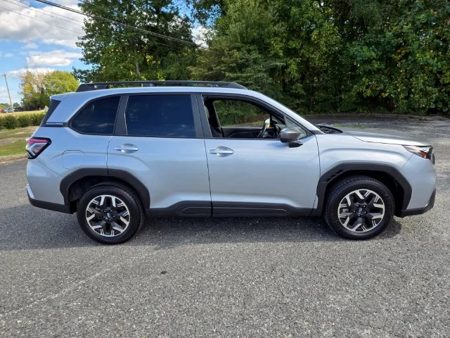 Used 2025 Silver Subaru Premium image 9