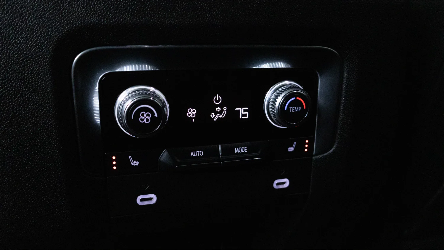 Used 2021 Black GMC SLT image 28