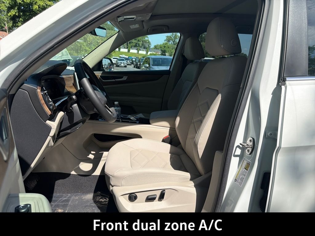 New 2026  Volkswagen SE w/Technology image 10