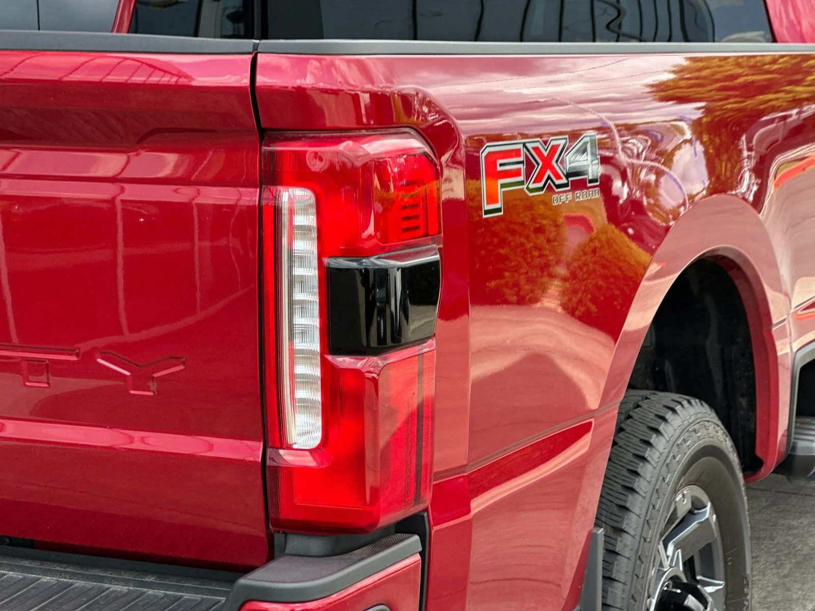 Used 2024 Red Metallic Ford Lariat image 24