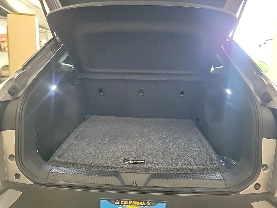 Used 2023 Silver Mist Metallic Volkswagen Pro image 2