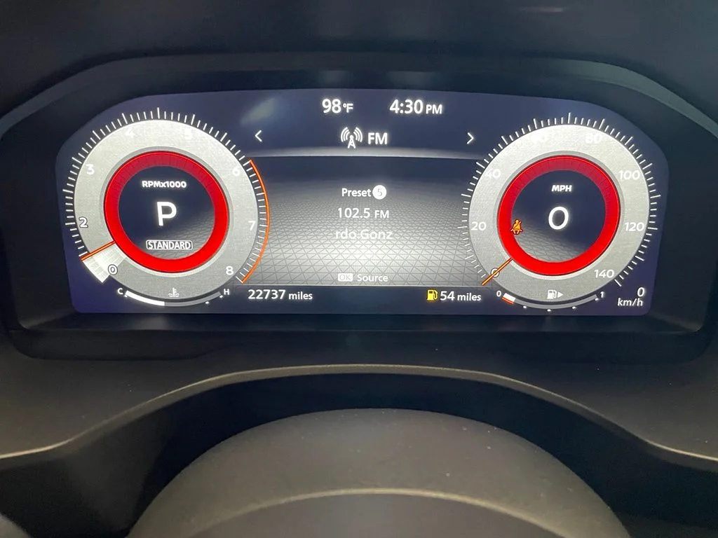 Used 2023 Blue Nissan Platinum image 7