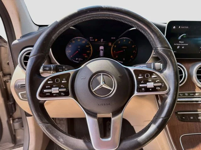 Used 2020  Mercedes-Benz GLC 300 image 12