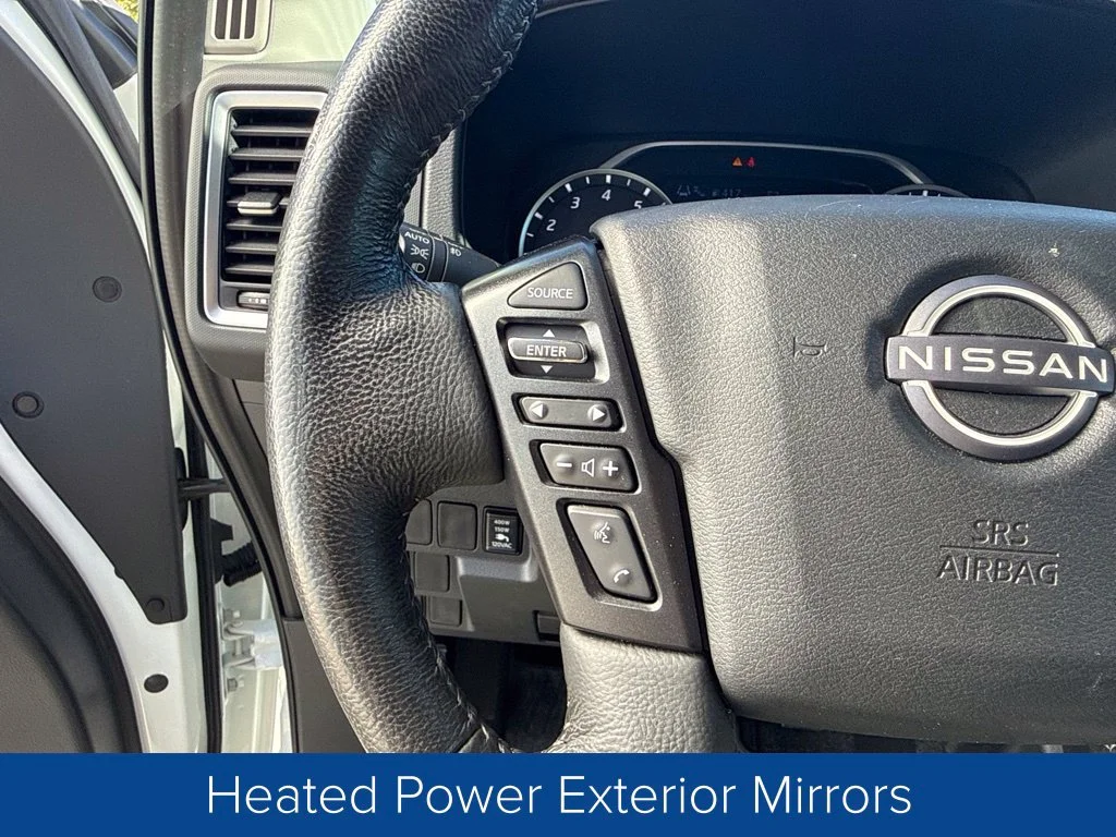 Used 2022 Glacier White Nissan SV image 14
