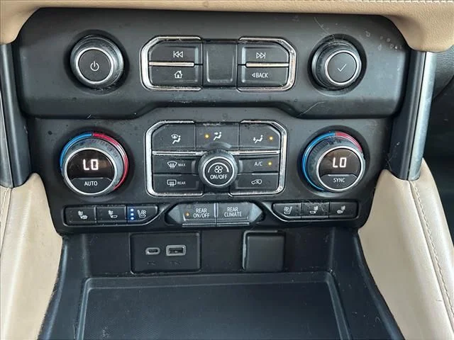 Used 2021 White Chevrolet Premier image 33