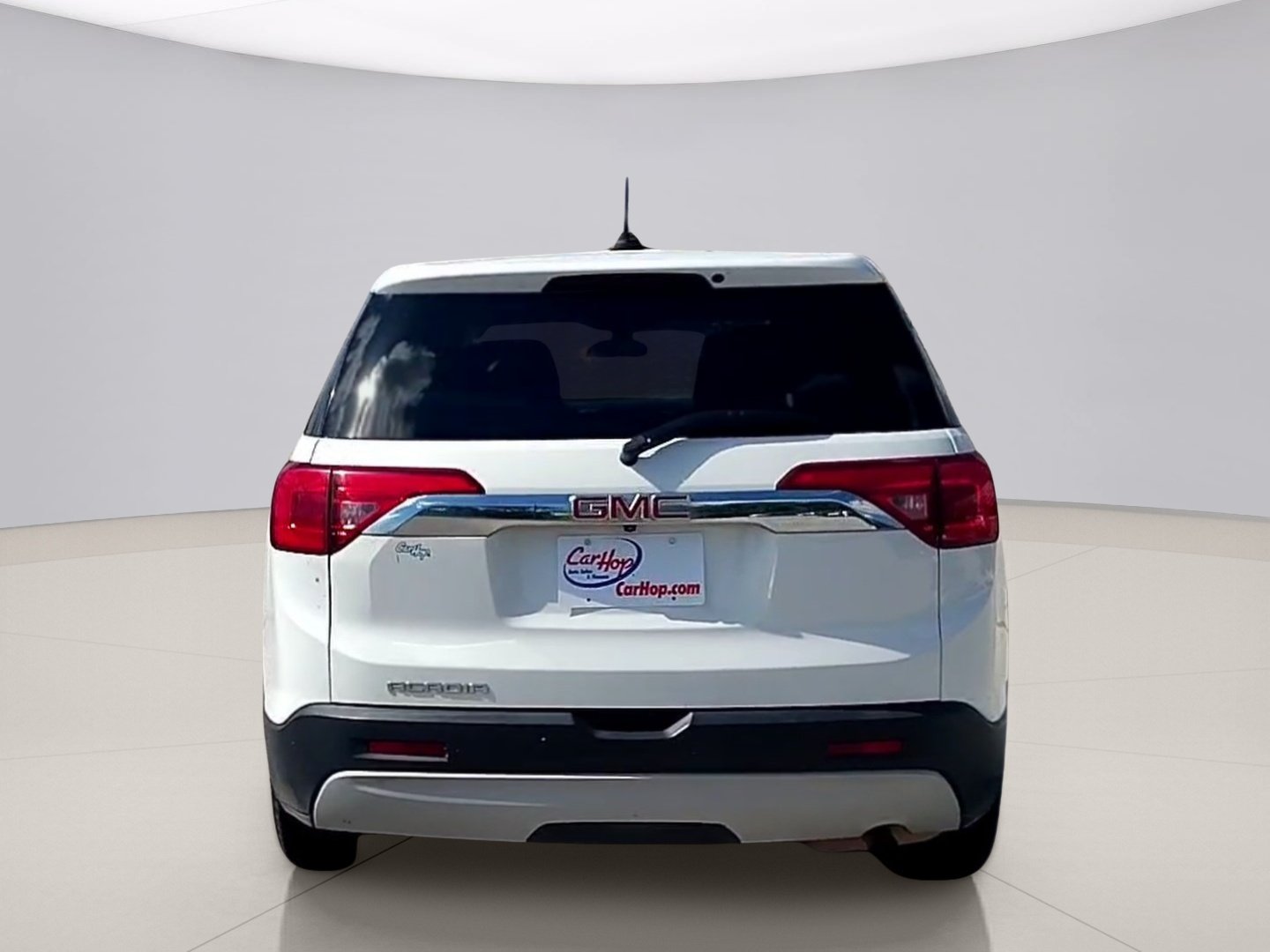 Used 2017 White Gmc SLE image 4
