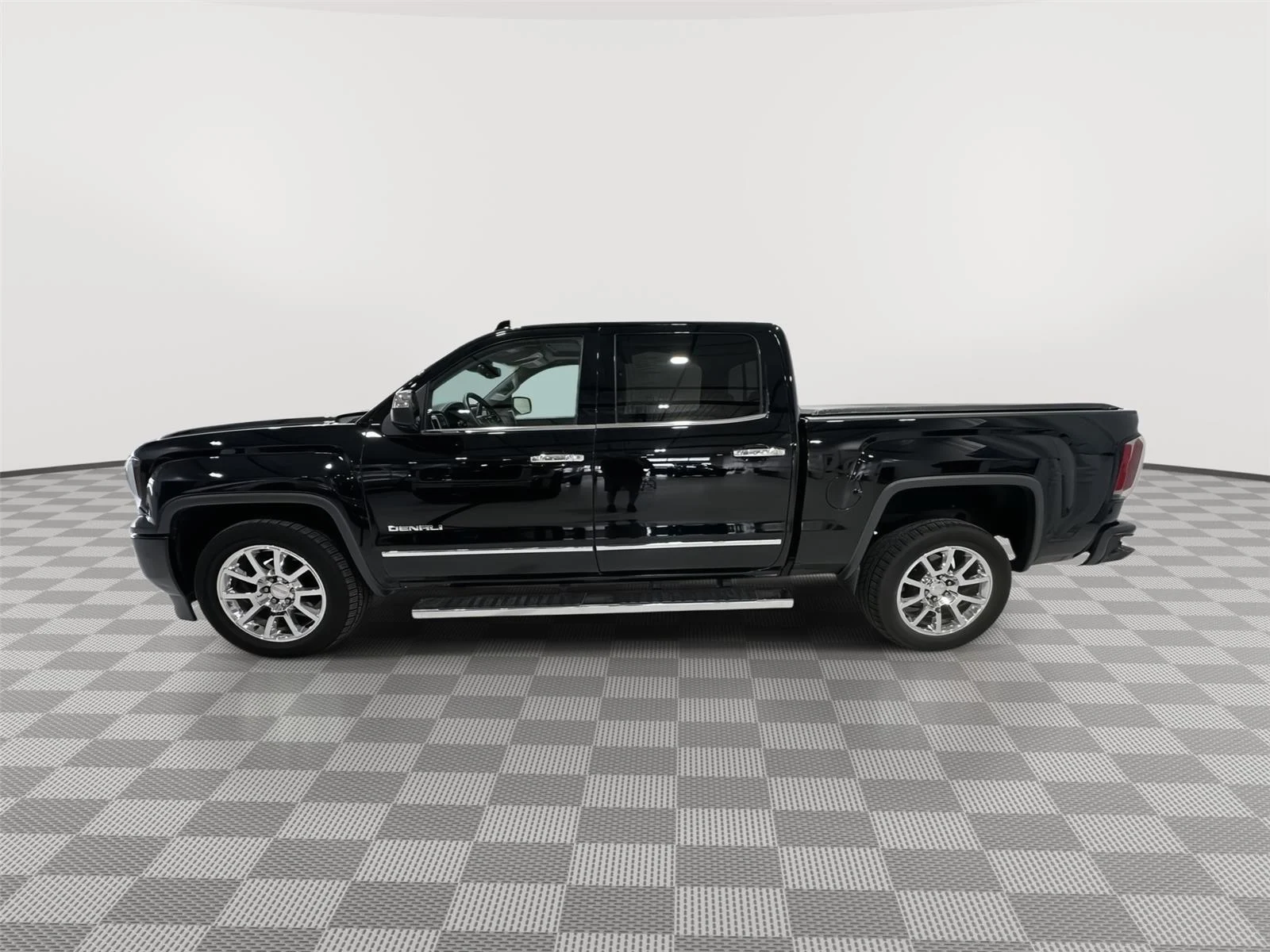 Used 2017 GMC Sierra 1500 Denali Denali with VIN 3GTU2PEC1HG404066 for sale in Alexandria, Minnesota