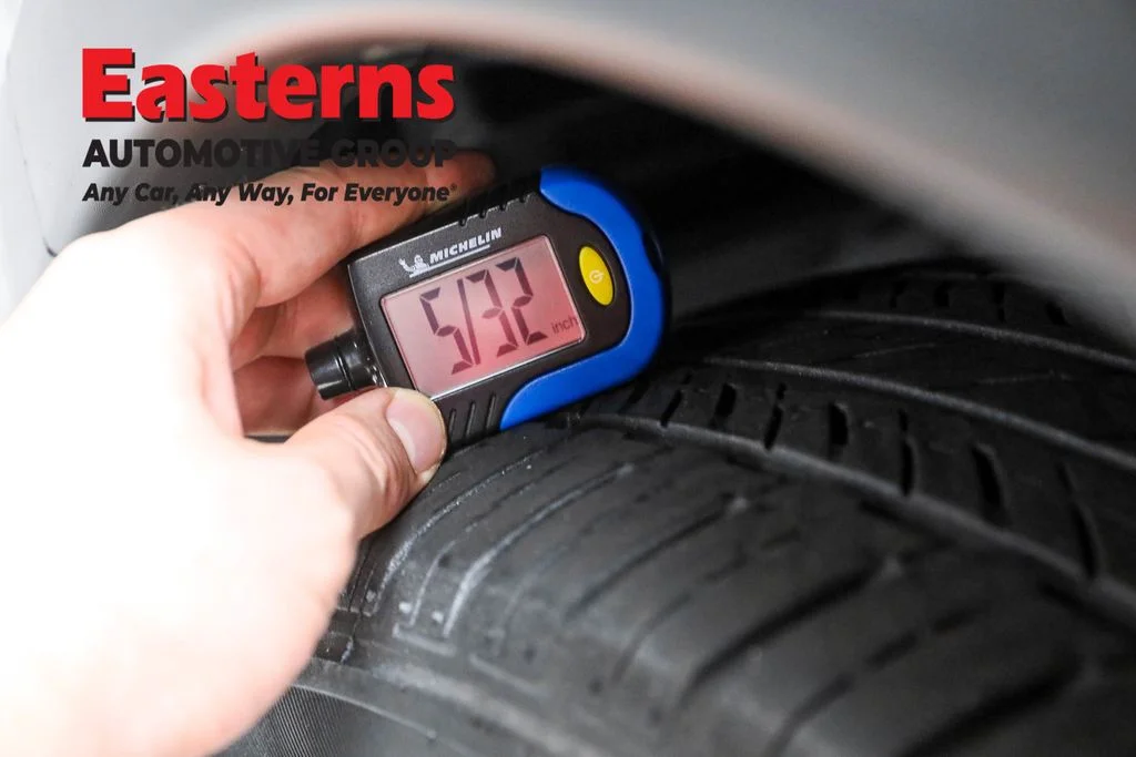 Used 2021 Blue Ford SE image 57