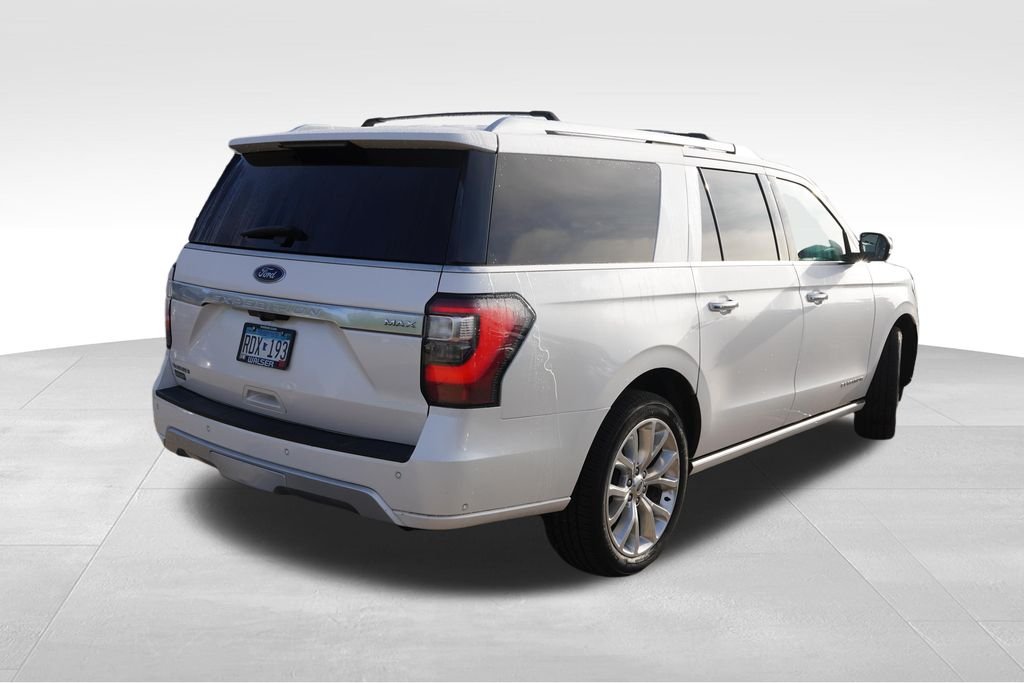 Used 2018 White Platinum Metallic Tri-Coat Ford Platinum image 3