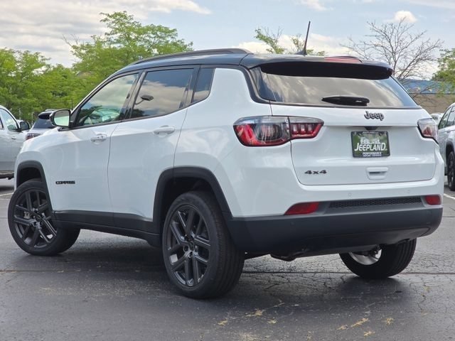 New 2026 Bright White Clear-Coat Exterior Paint Jeep Limited image 26