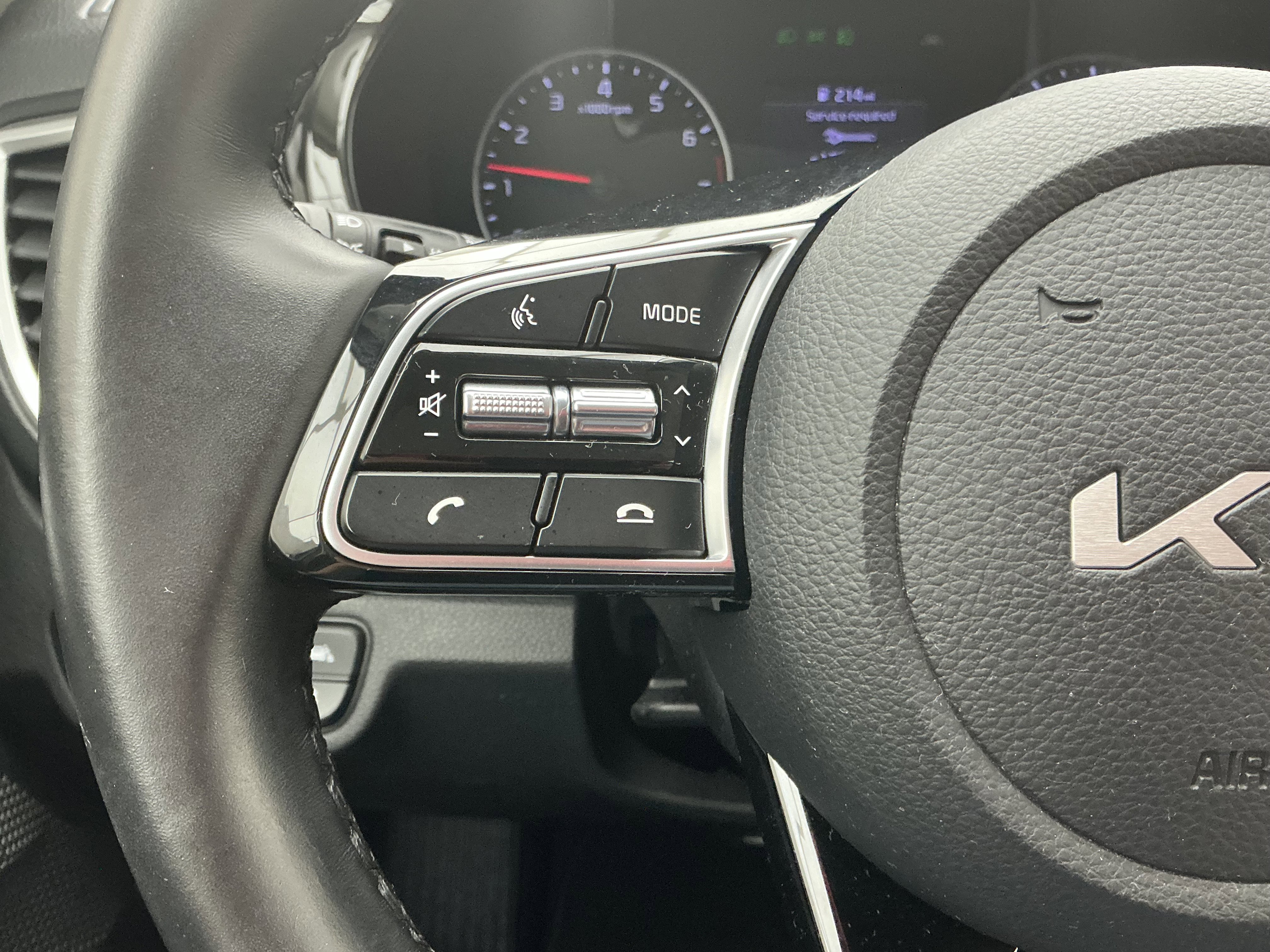 Used 2023 Gravity Gray Kia EX image 9