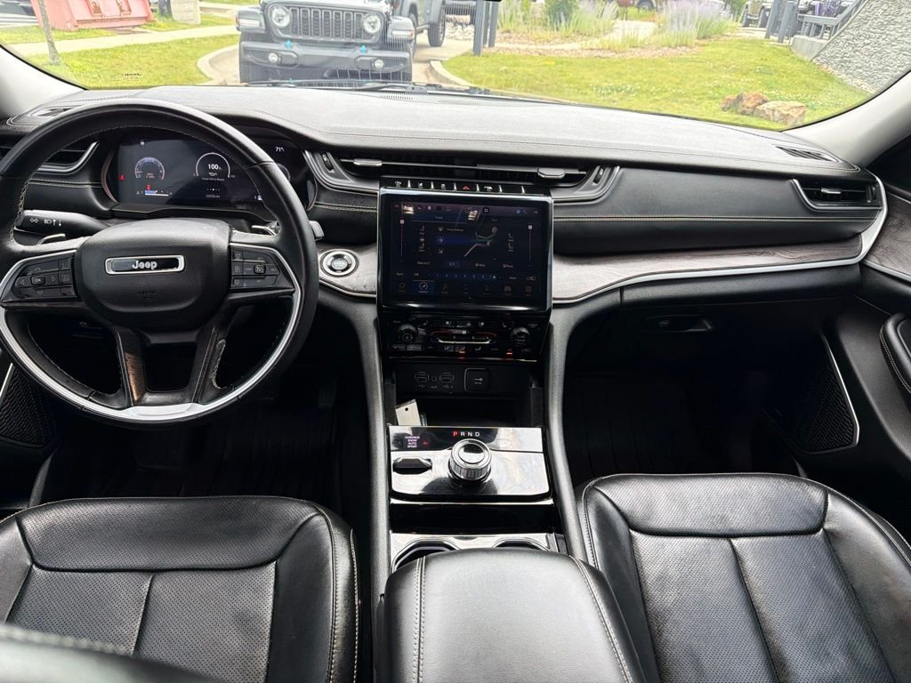 Used 2022 Black Jeep Limited image 14