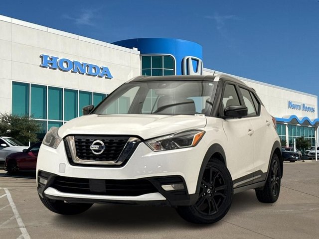 2020 Nissan Kicks SR