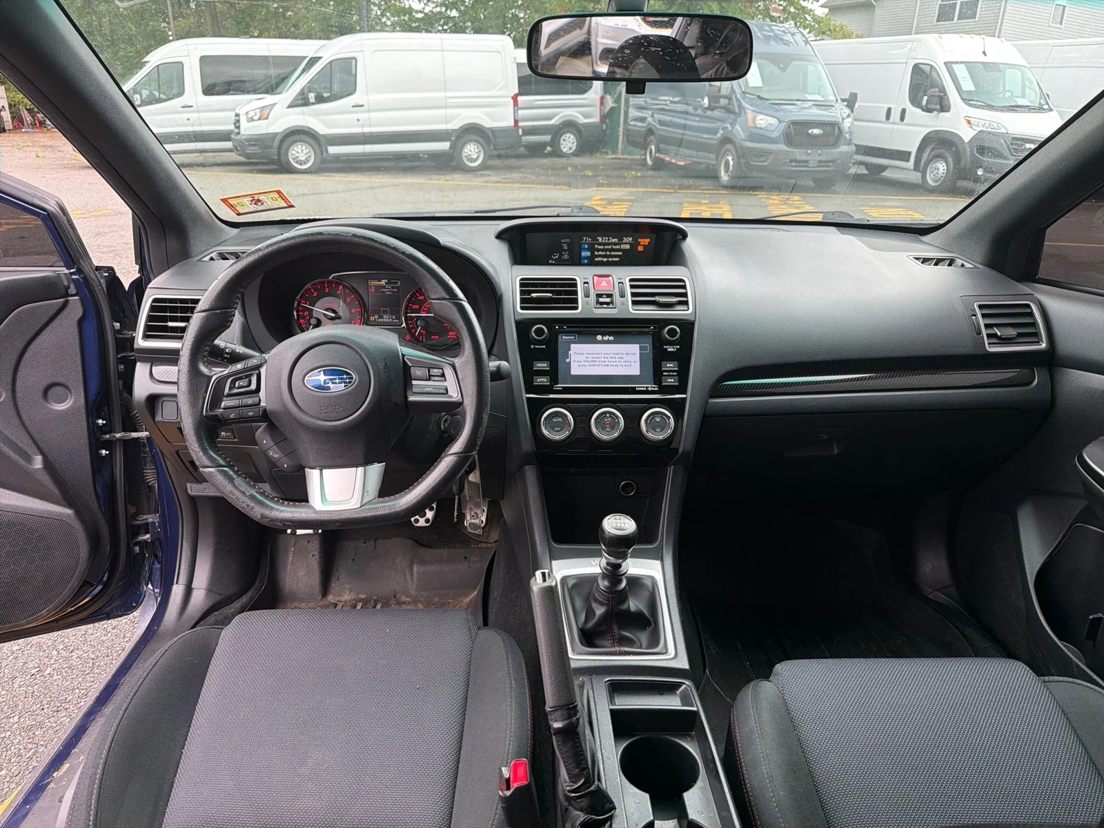Used 2017  Subaru  image 17