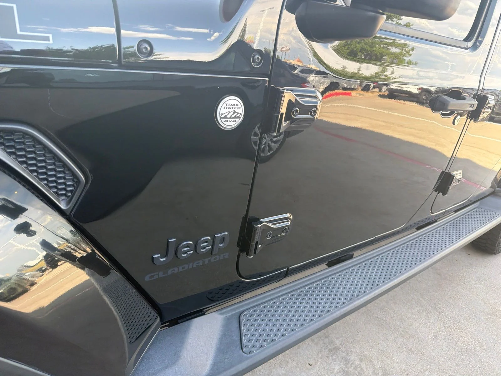 Used 2022 Black Jeep Sport image 4