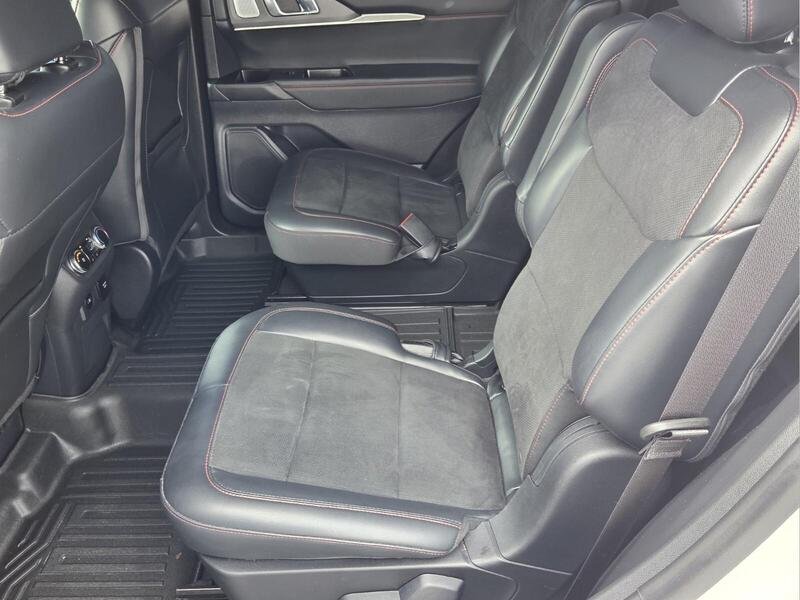 Used 2025 White Metallic FORD ST 4WD image 12