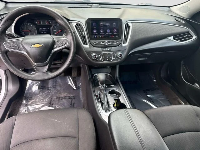 Used 2022 Silver Chevrolet LT image 15