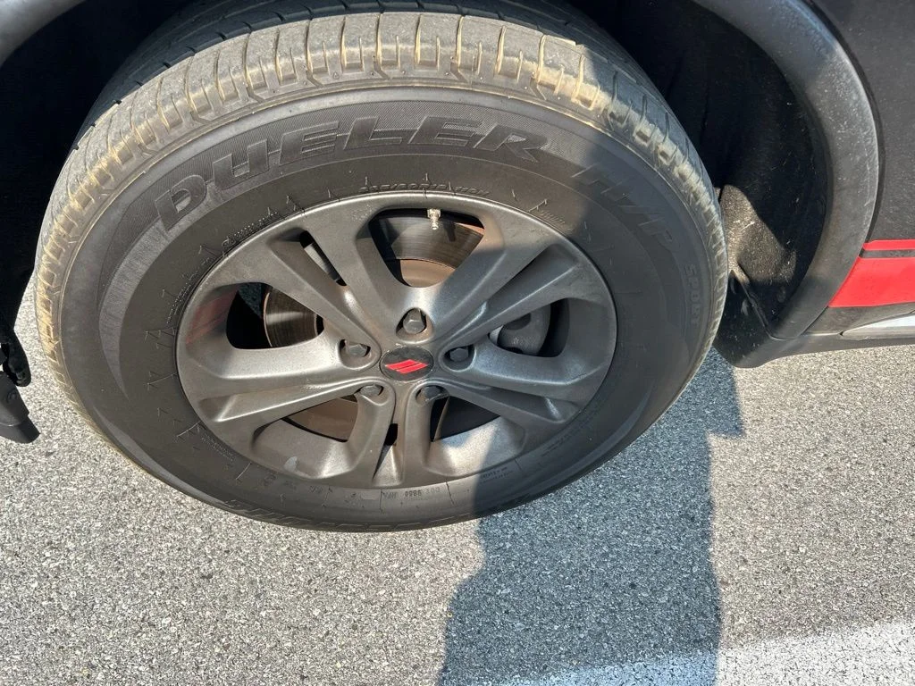Used 2013 Black Dodge SXT image 9