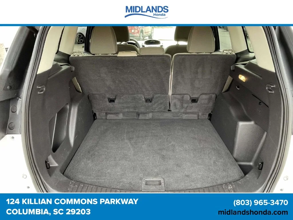 Used 2013 Oxford White Ford SE image 9
