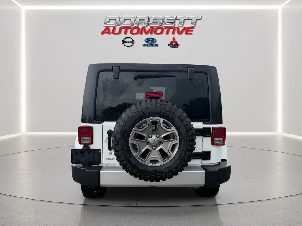 Used 2018 Bright White Clearcoat Jeep Sahara image 7