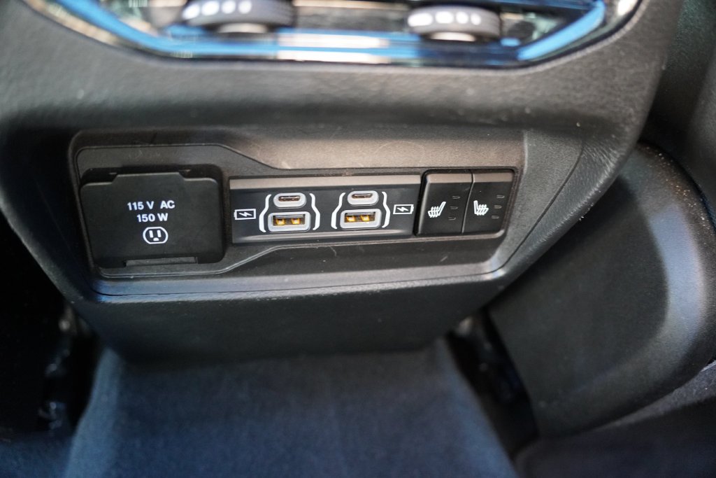 Used 2024 Gray Jeep 4xe image 20