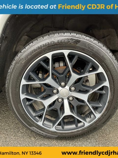 Used 2024 Silver Jeep Summit Reserve image 18