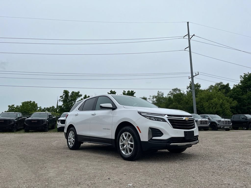 Used 2024 Summit White Chevrolet LT image 5