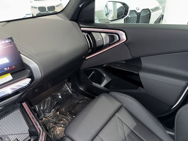 New 2026 Alpine White BMW 30 xDrive image 22