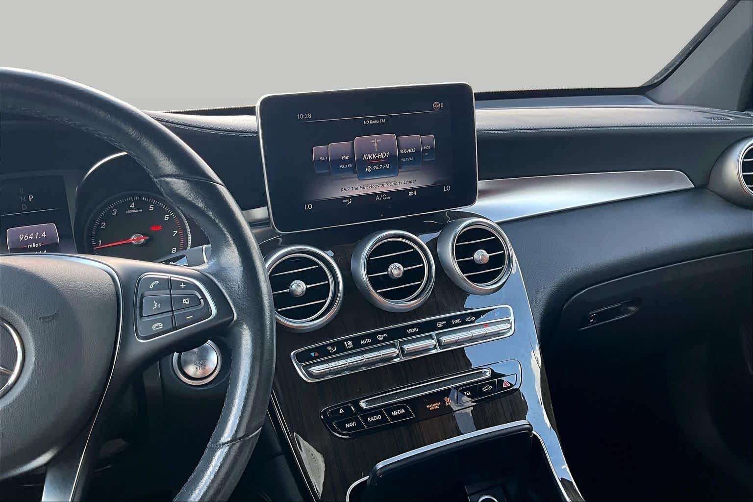 Used 2019 Polar White Mercedes-Benz GLC 300 image 7