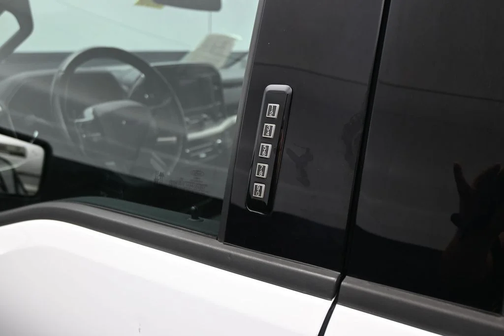 Used 2021 White Ford XLT image 26