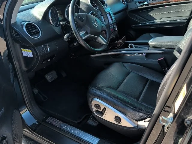 Used 2011  Mercedes-Benz ML 350 image 33