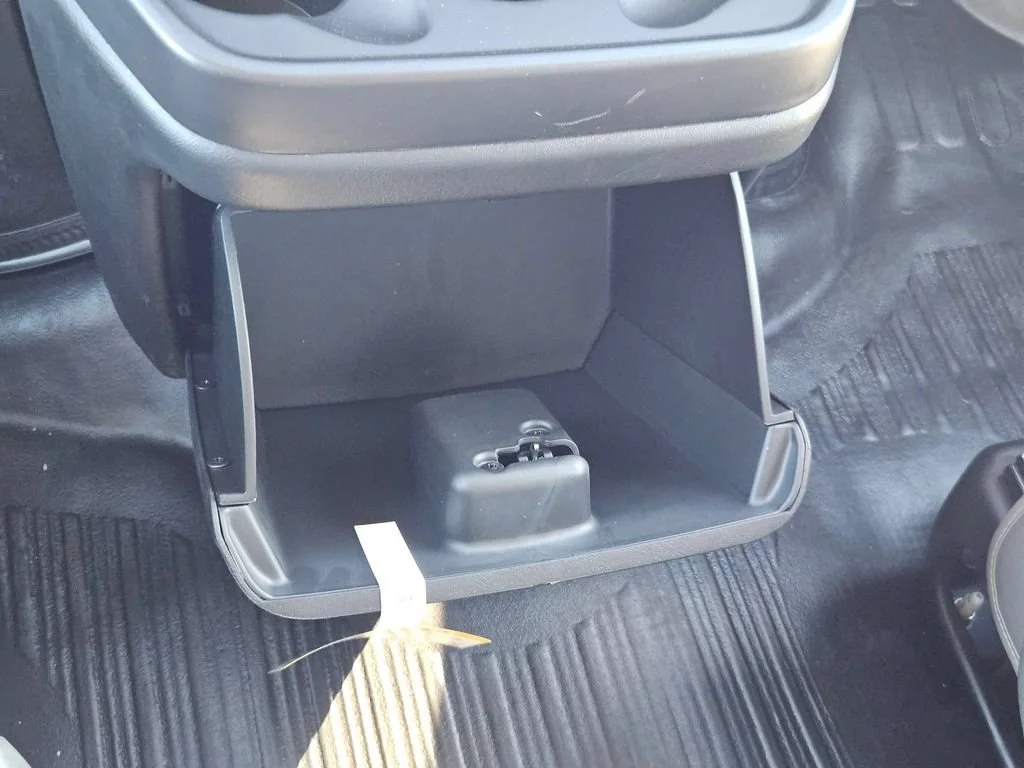 2025 Chevrolet Express Cargo Work Van - Photo 26