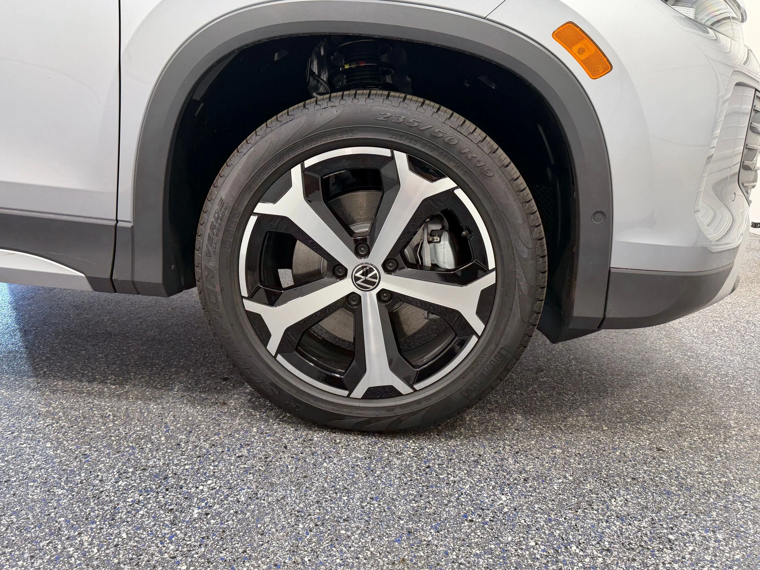 New 2026 Silver Volkswagen 2.0T SE image 15
