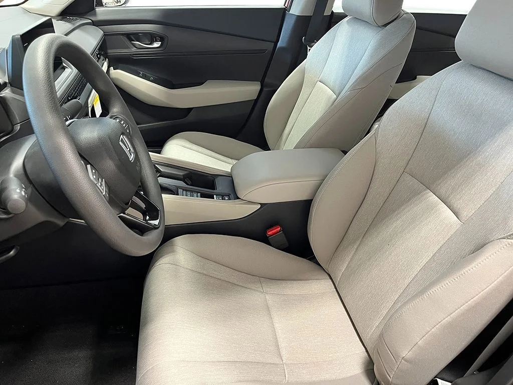 New 2026 Platinum White Honda LX image 13
