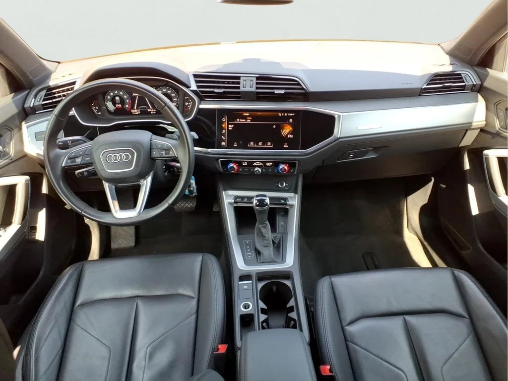 Used 2025  Audi Premium image 23