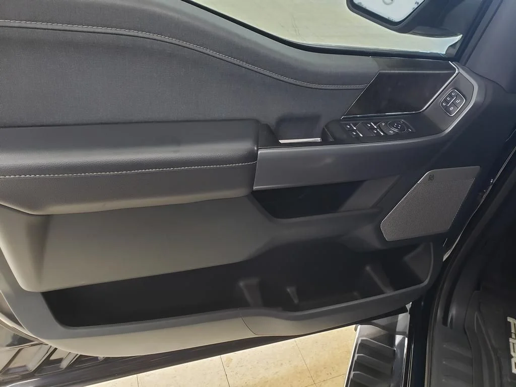 Used 2021 Black Ford Lariat image 12