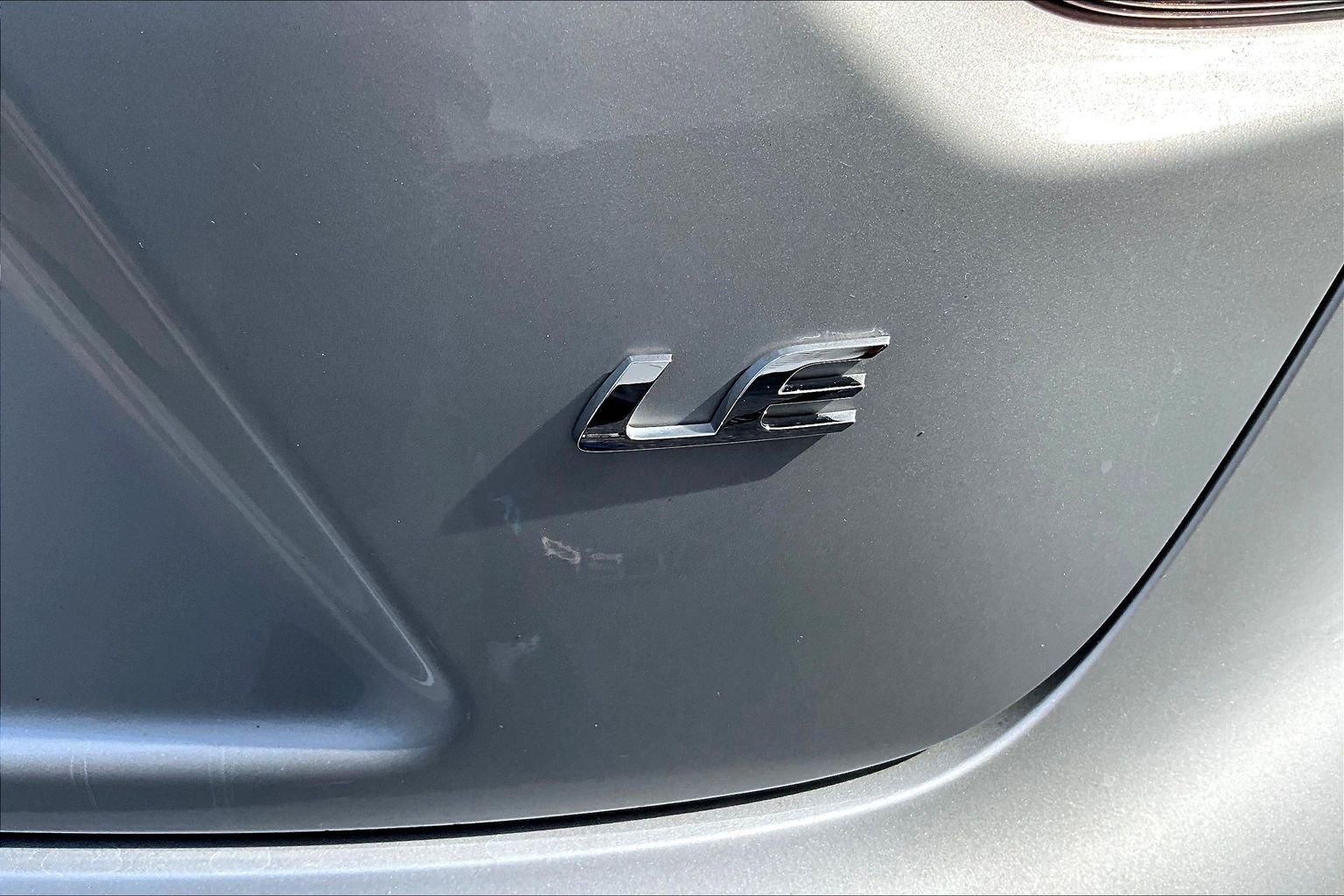 Used 2025 Silver Toyota LE image 20