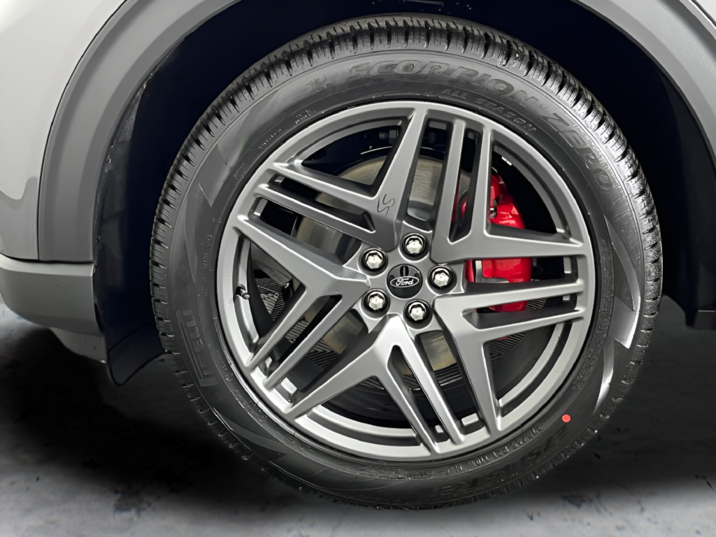 New 2026 Carbonized Gray Metallic Ford ST-Line image 16