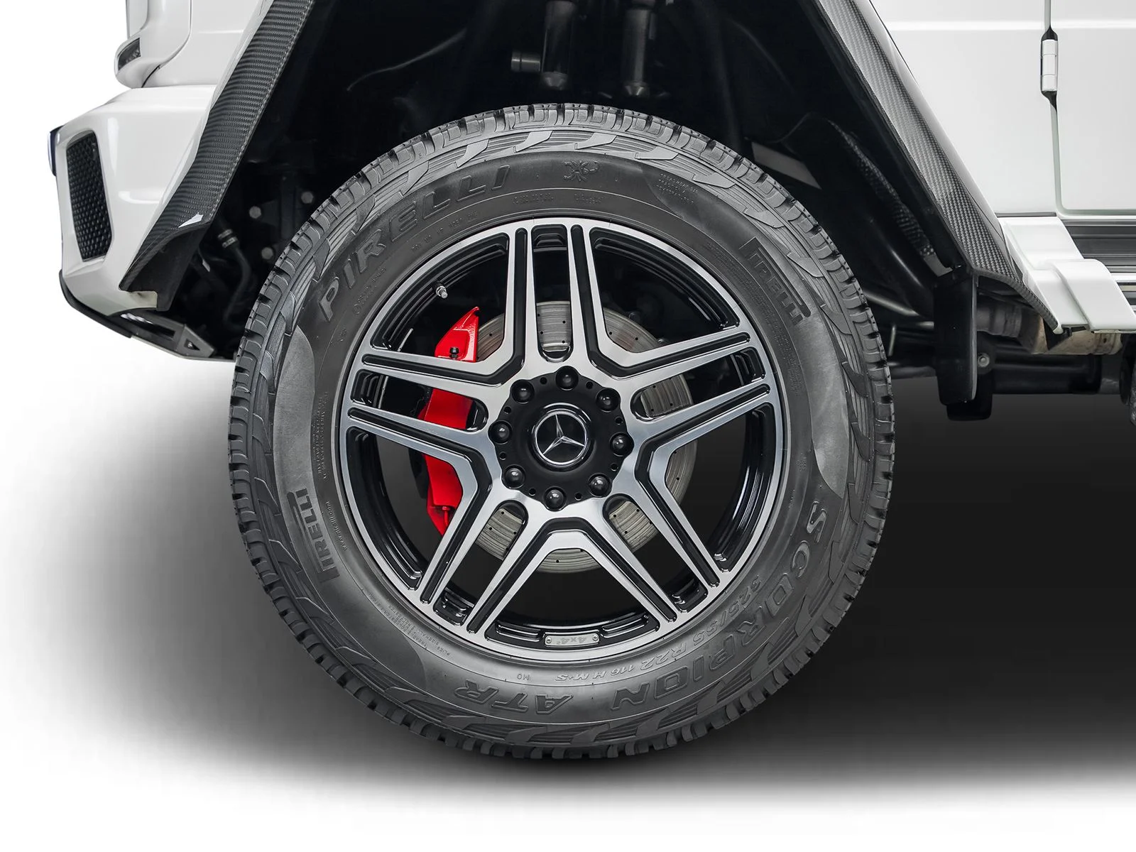 Used 2017 White Mercedes-Benz G 550 Squared image 22