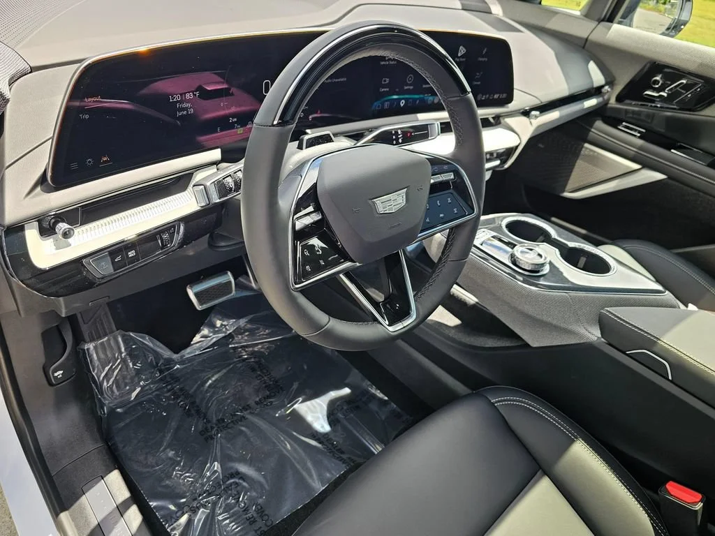 New 2026 Vibrant White Tricoat Cadillac Sport image 19