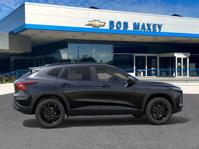 New 2026 Mosaic Black Metallic Chevrolet LT image 5