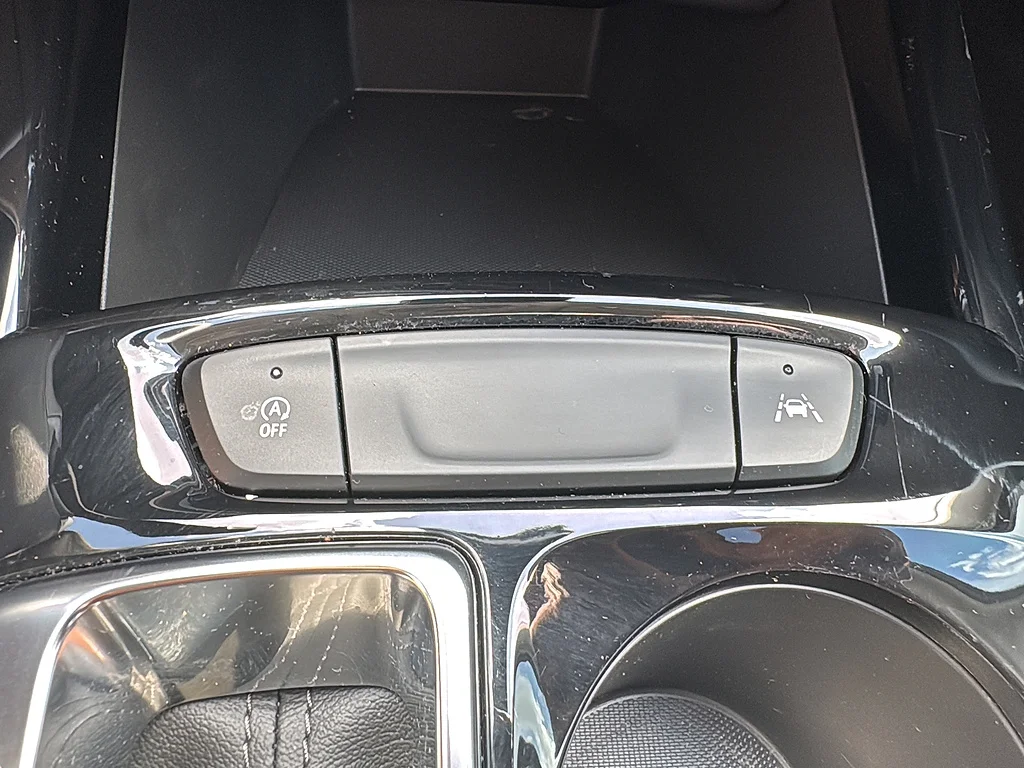 Used 2025 Mosaic Black Metallic Chevrolet  image 27