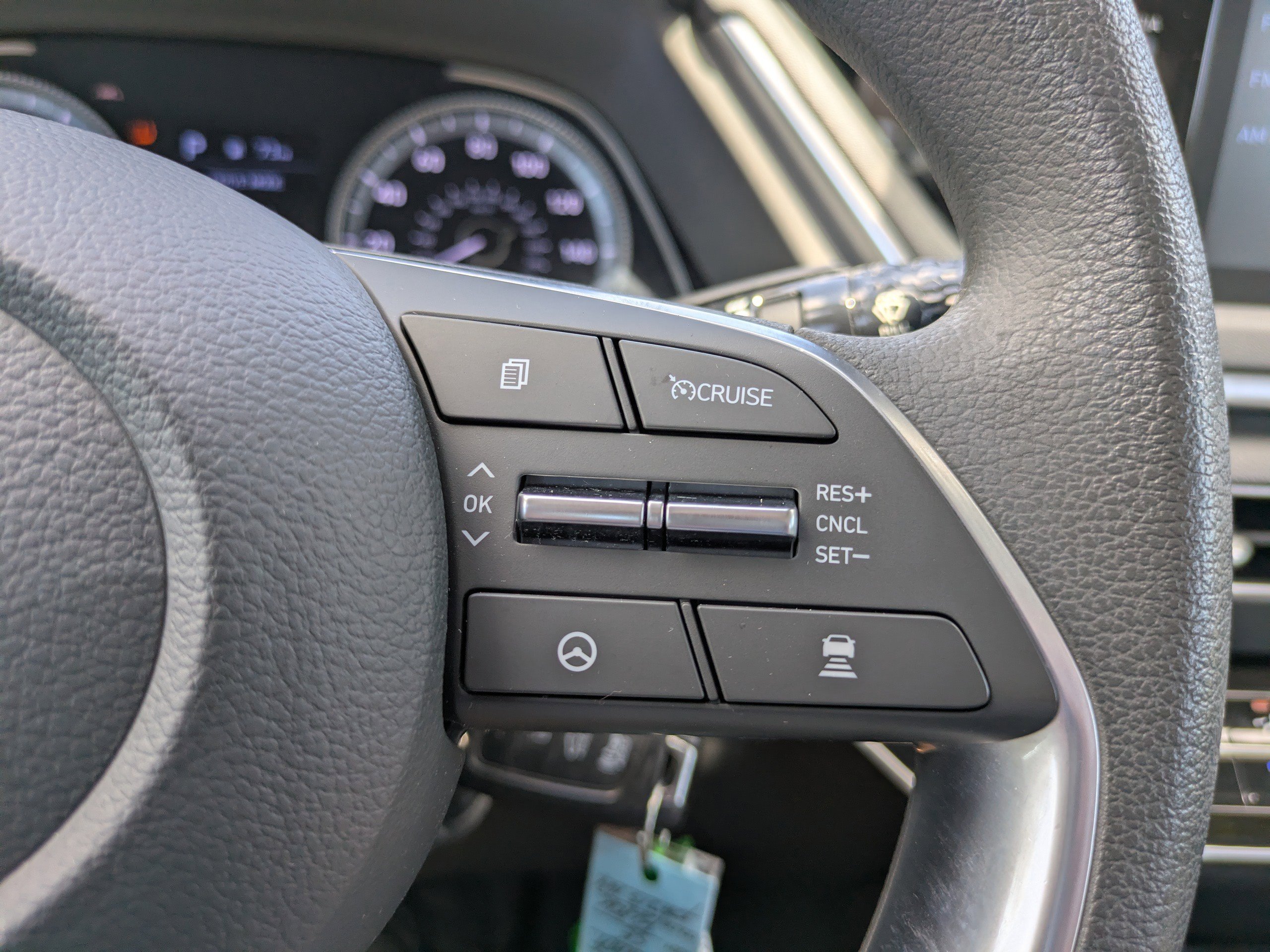 Certified Used 2023 Carbon Blue Hyundai SE image 22