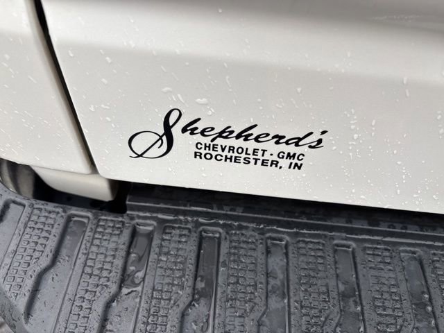 Used 2020 Iridescent Pearl Tricoat Chevrolet High Country image 23