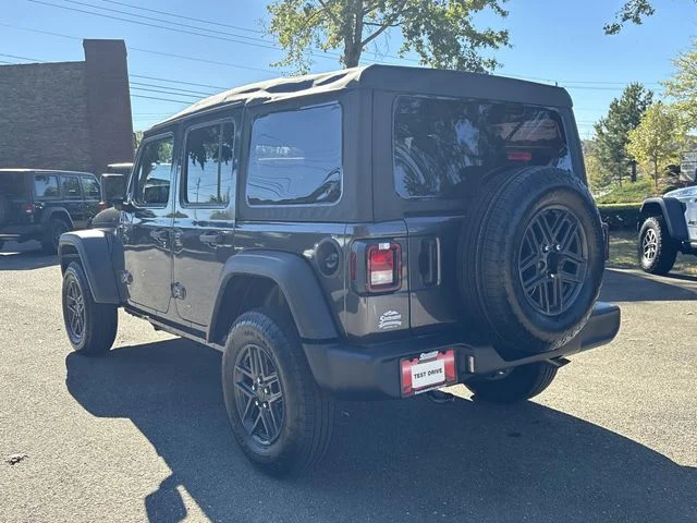 New 2026 Granite Crystal Metallic Clear-Coat Exterior Paint Jeep Sport S image 7