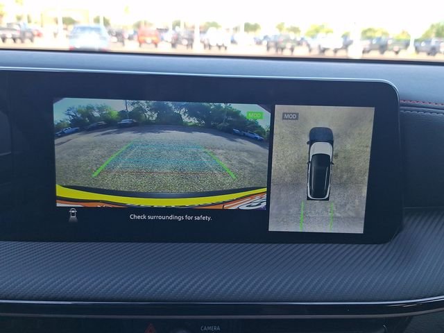 Used 2025 Yellow Nissan SR image 21