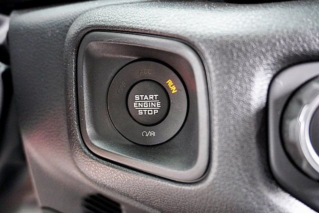 New 2025 Bright White Clear-Coat Exterior Paint Jeep Willys image 39