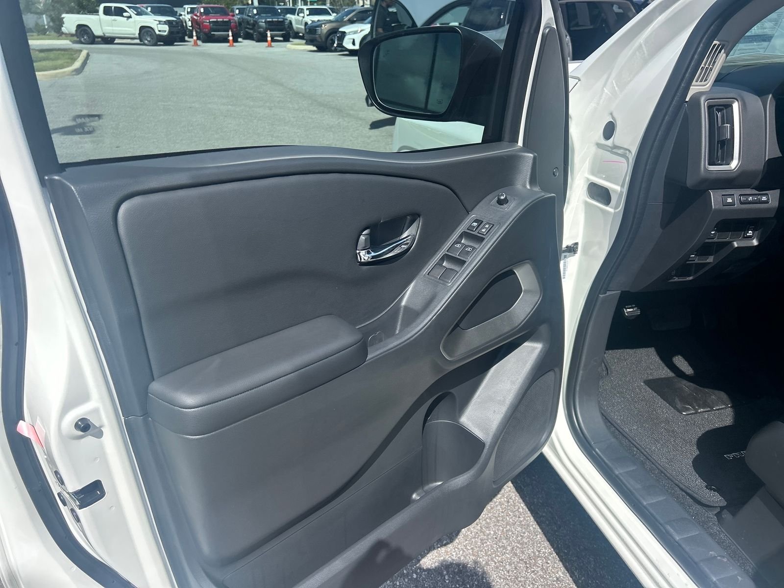 New 2026 Nissan Frontier SV 4D Crew Cab